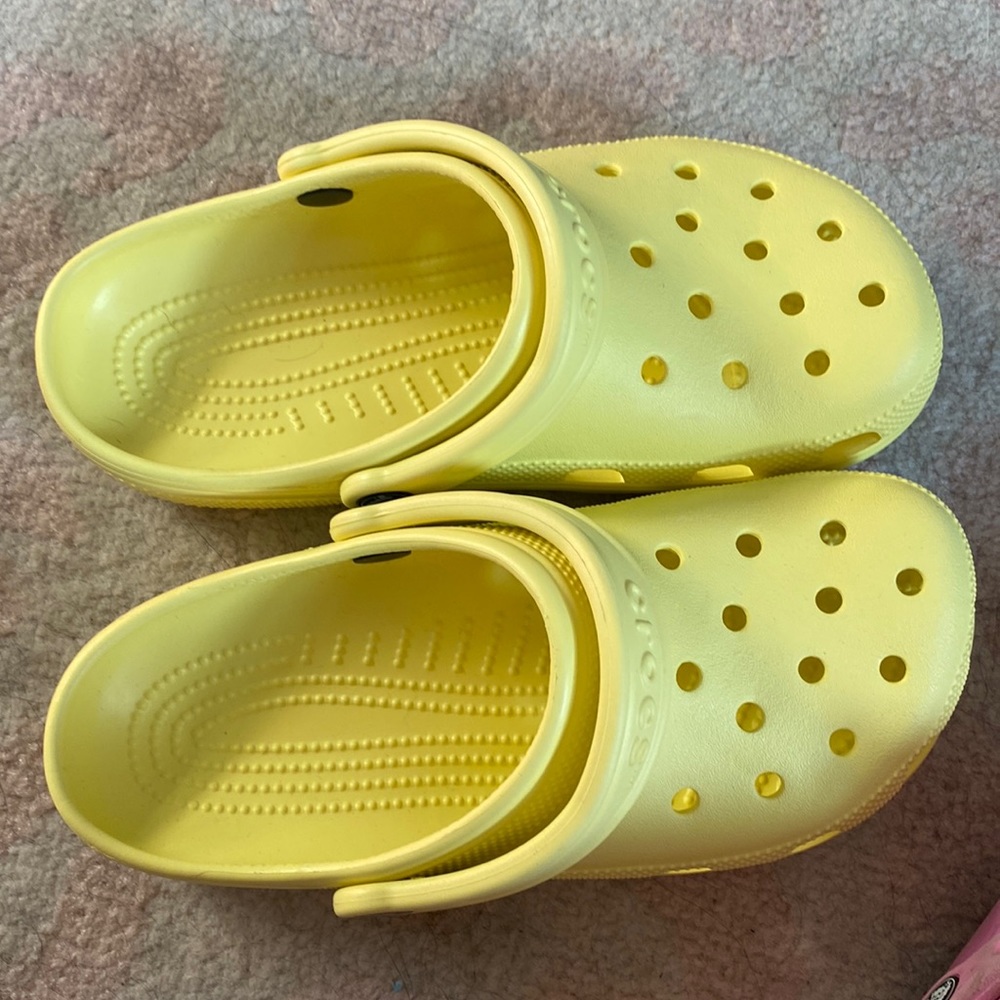 Banana Crocs
